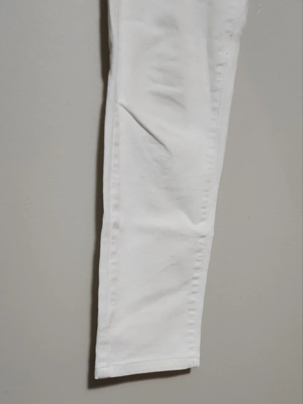 PAIGE Skyline Ankle Peg White Skinjy Neutral Minimlaist Mid Rise Bodycon Fitted